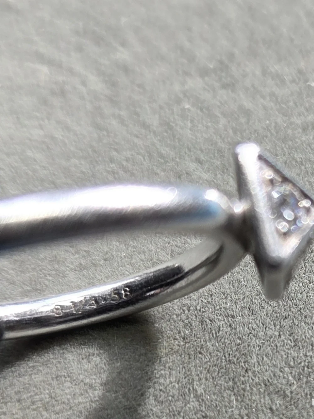 Jennifer Lopez Pyramid Ring Sterling Silver 925  Four Clear Gemstones Size 8.25